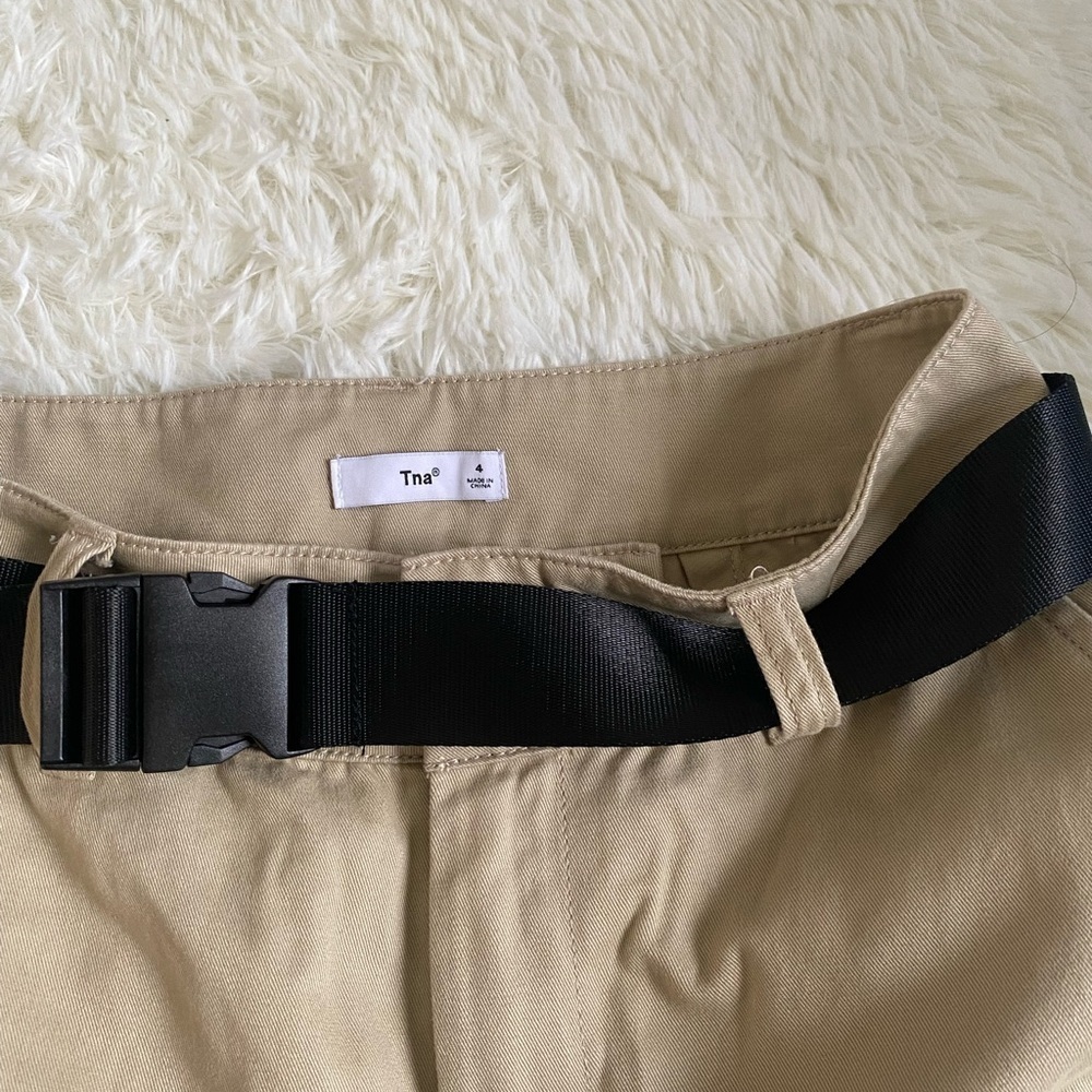 Aritzia TNA L.E.S Cargo Pant in Tan - Picture 6 of 14